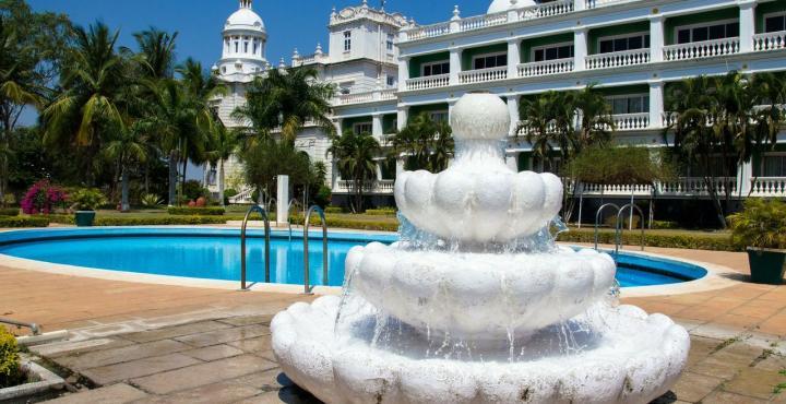 Lalitha Mahal Palace Hotel Майсуру Екстер'єр фото