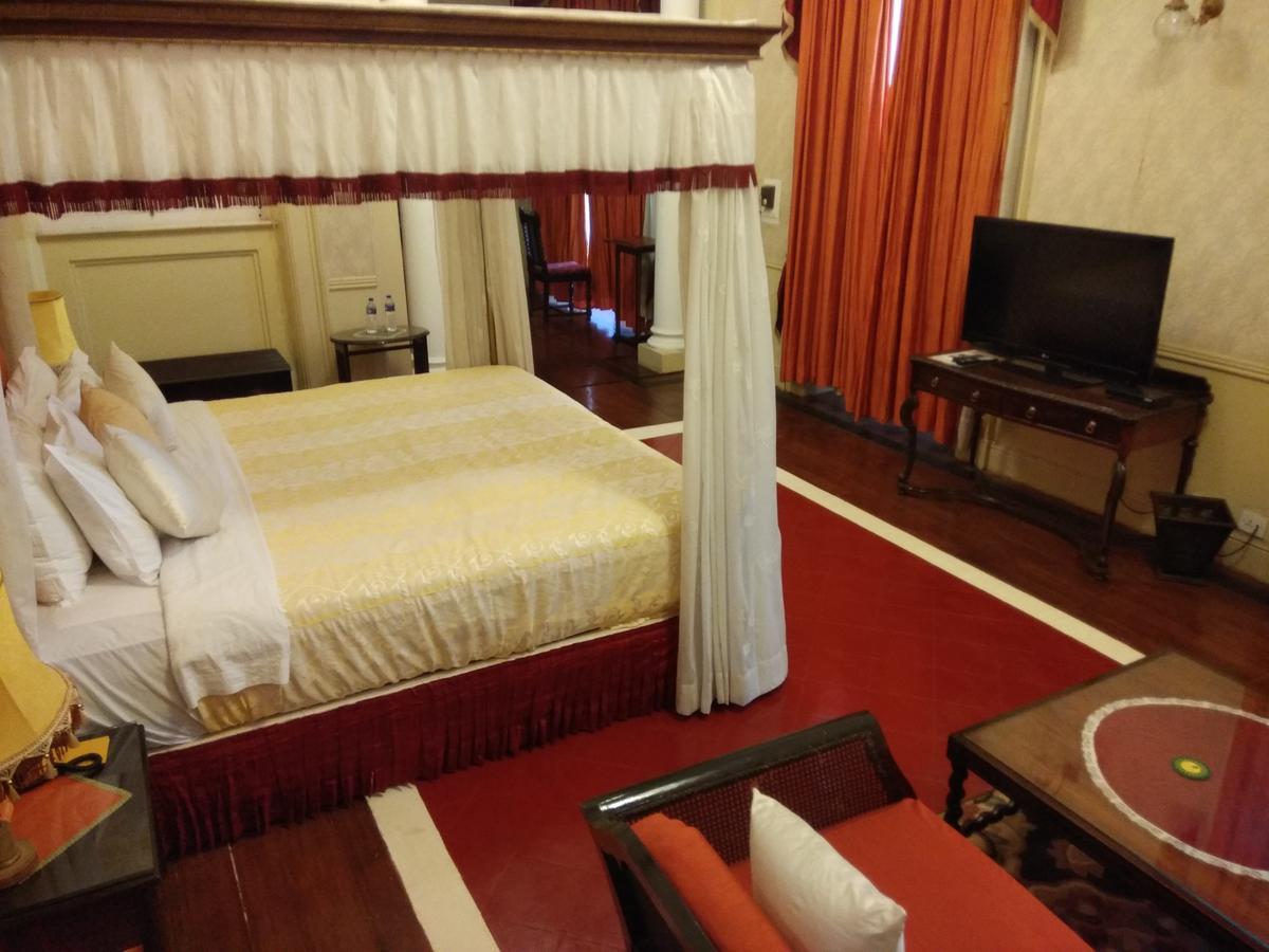 Lalitha Mahal Palace Hotel Майсуру Екстер'єр фото
